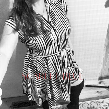 Selfie Pics from Amber Moore - Private Escort Melbourne