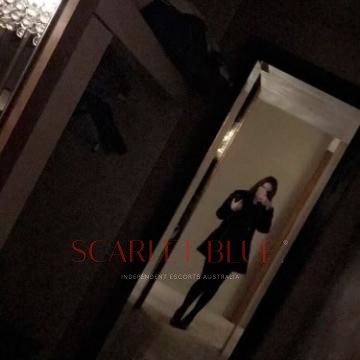 Selfie Pics from Victoria Grace - Private Escort Melbourne