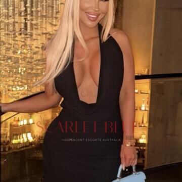 Selfie Pics from Bentayga - Private Escort Touring