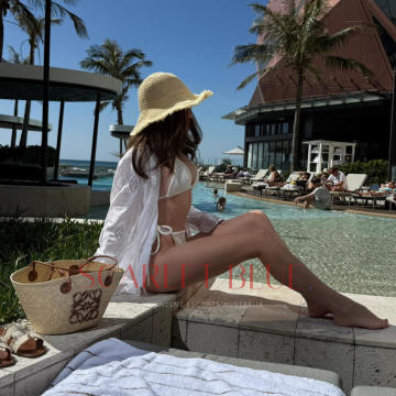 Selfie Pics from Little Miss Discreet - Private Escort Brisbane