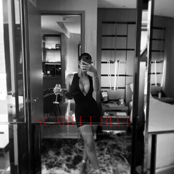 Selfie Pics from Antonell - Private Escort Touring