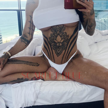 Selfie Pics from Lola Cruzova - Private Escort Melbourne