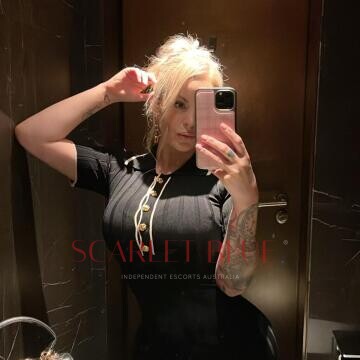 Selfie Pics from Whitney York - Private Escort Melbourne