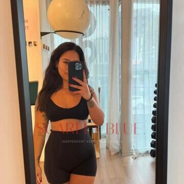 Selfie Pics from Maya Faye - Private Escort Melbourne