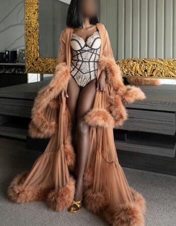 African / Ebony escort - Cleopatra Xi Shi