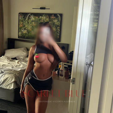 Selfie Pics from Talia Pearson - Private Escort Sydney