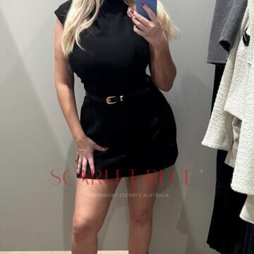 Selfie Pics from Eva Simone - Private Escort Adelaide