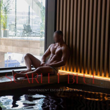 Selfie Pics from Tyler Grey - Private Escort Sydney