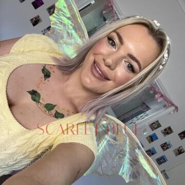 Selfie Pics from Gigi Divine - Private Escort Perth