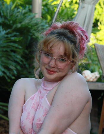 Albury independent private  escort - Wren Valentine