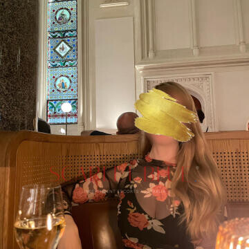 Selfie Pics from Isabelle Lynd - Private Escort Melbourne