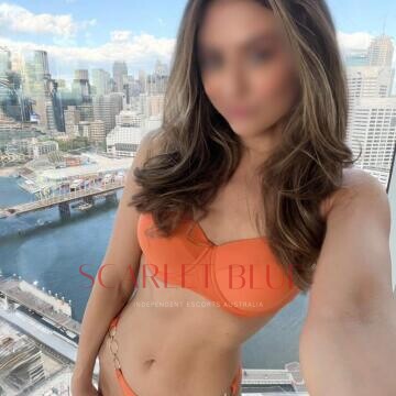 Selfie Pics from Piper Lovell - Private Escort Melbourne
