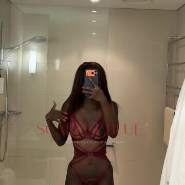 Selfie Pics from Cleopatra Xi She - Private Escort Singapore