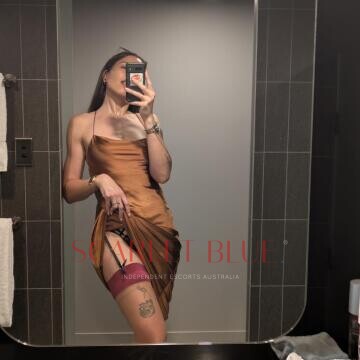 Selfie Pics from Valerie Sky - Private Escort Melbourne