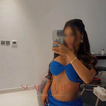 Selfie Pics from Mila Snow - Private Escort Touring