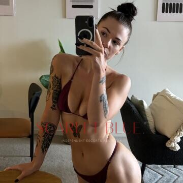 Selfie Pics from Sierra James - Private Escort Gold Coast