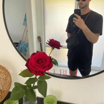 Selfie Pics from Silas Green - Private Escort Perth