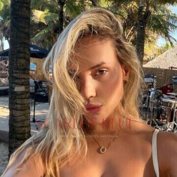 Selfie Pics from Roberta Meyer - Private Escort Gold Coast