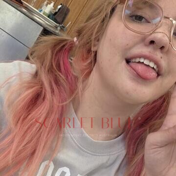 Selfie Pics from Wren Valentine - Private Escort Melbourne