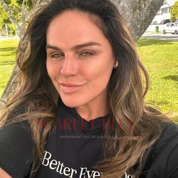 Selfie Pics from Kylie Wyote - Private Escort Touring