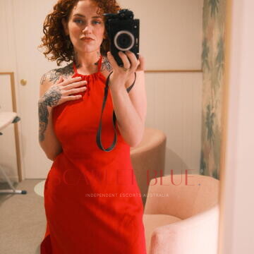 Selfie Pics from Amelia Grae - Private Escort Perth