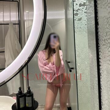 Selfie Pics from Maddie King - Private Escort Gold Coast