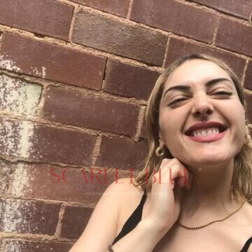 Selfie Pics from Evie Hart - Private Escort Melbourne