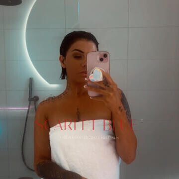 Selfie Pics from Sutton - Private Escort Sydney