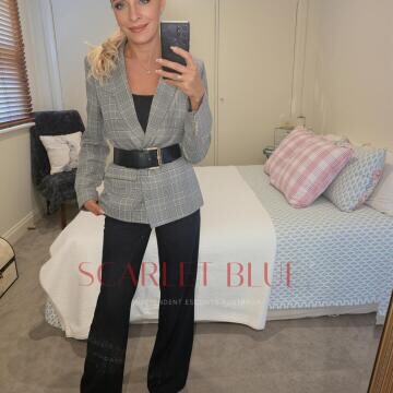 Selfie Pics from Rene - Private Escort Melbourne
