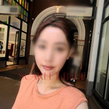 Selfie Pics from Sunya - Private Escort Sydney
