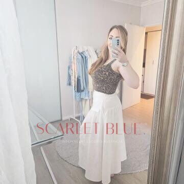 Selfie Pics from Chloe Highgrove - Private Escort Touring