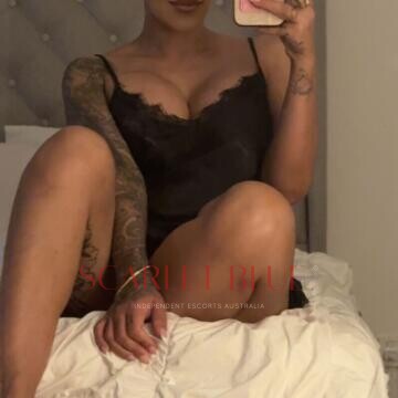 Selfie Pics from Violet Belle - Private Escort Perth