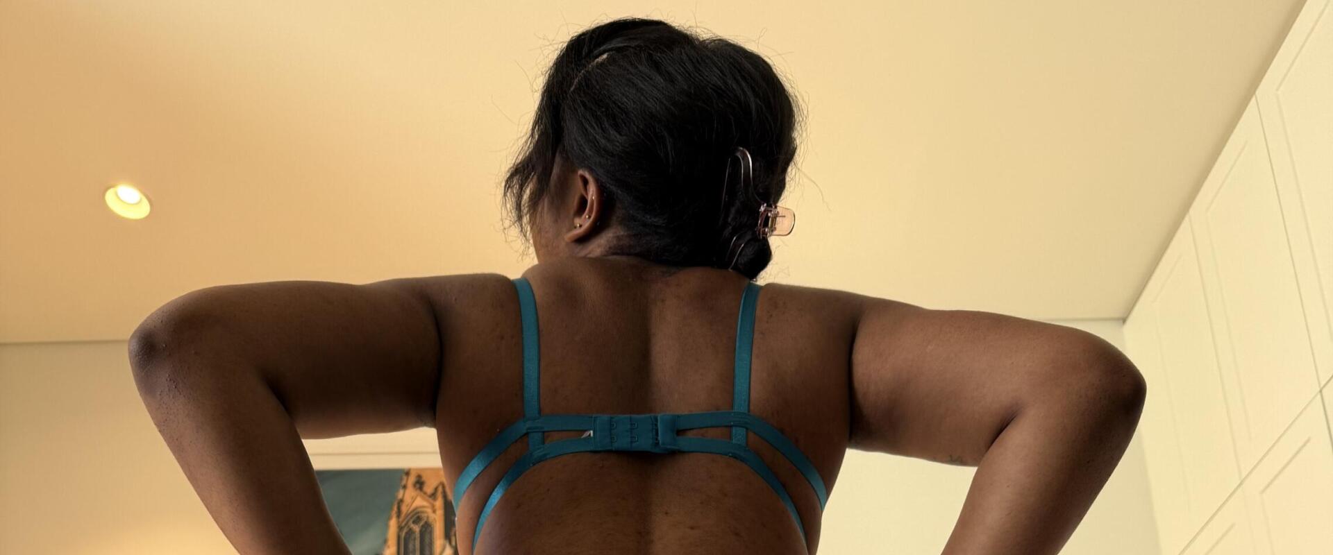 Trixxy - Melbourne Black hair escort