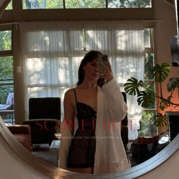 Selfie Pics from Nina Naess - Private Escort Melbourne