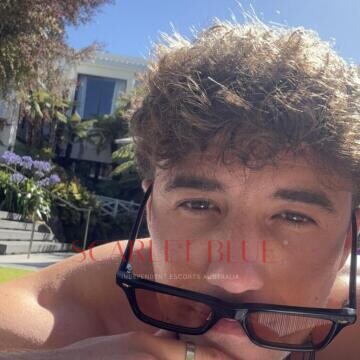 Selfie Pics from Jack Dawson - Private Escort Melbourne