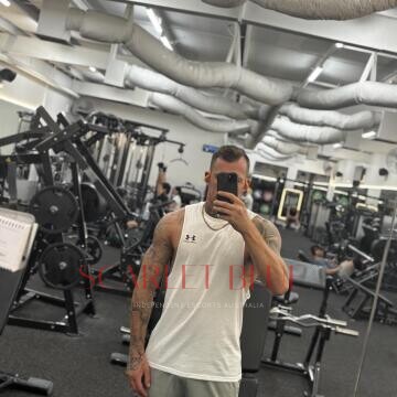 Selfie Pics from Max Sterling - Private Escort Melbourne