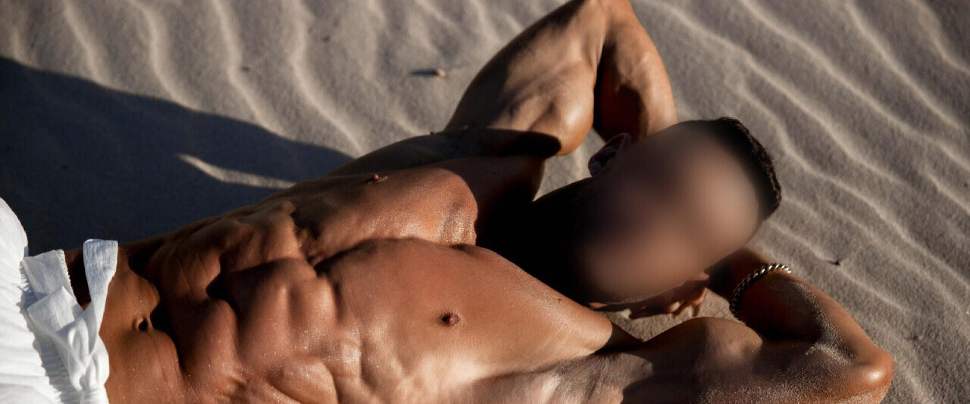 James Royce - Sydney  escort