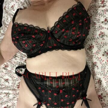 Selfie Pics from Gabby Glass - Private Escort Brisbane