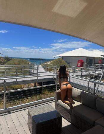 Enhanced Breasts escort - Winter Raine