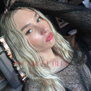 Selfie Pics from Kendall Hayes - Private Escort Melbourne