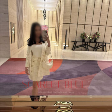 Selfie Pics from Isabella Romena - Private Escort Perth