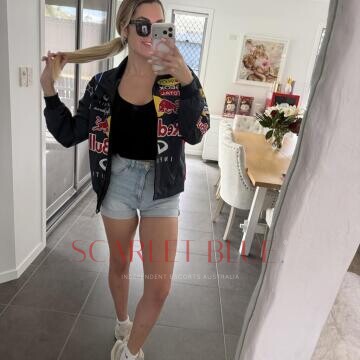 Selfie Pics from Chelsea Green Official - Private Escort Gold Coast