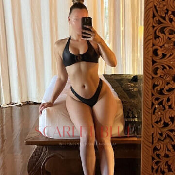 Selfie Pics from Gisele Harlow - Private Escort Melbourne