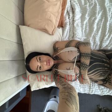 Selfie Pics from Chloe Woods - Private Escort Melbourne