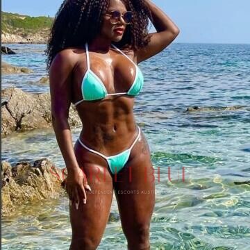 Selfie Pics from Bella Oaks - Private Escort Hobart