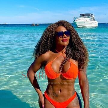 Selfie Pics from Bella Oaks - Private Escort Hobart