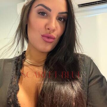 Selfie Pics from Kate Rios - Private Escort Touring