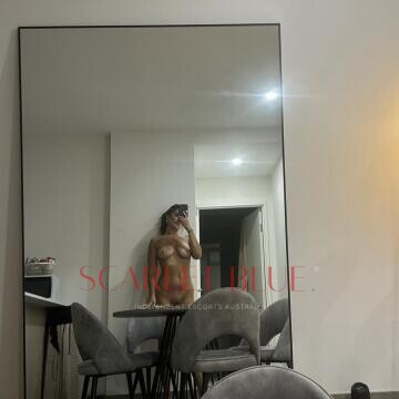 Selfie Pics from Amber Monroe - Private Escort Sydney