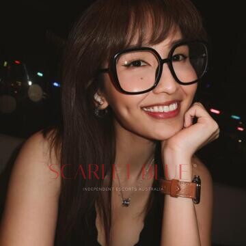 Selfie Pics from Meilin Huan - Private Escort Hong Kong