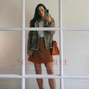 Selfie Pics from Serafina Laurent - Private Escort Melbourne